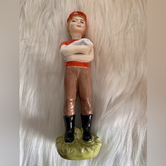 Francesca's Collections Kate Hand Painted Bone China Figurine - Picture 2 of 6